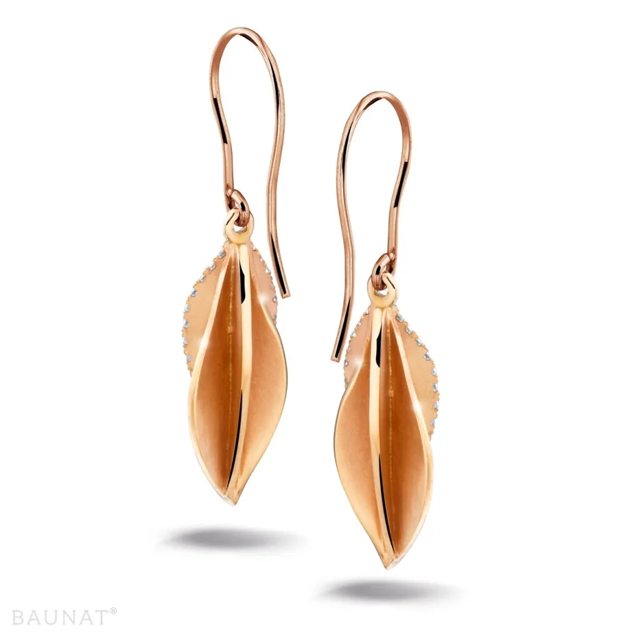 0.45 quilates pendientes diamantes diseño en oro rojo 