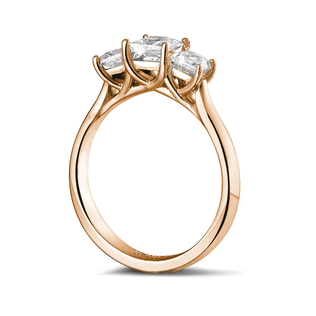 1.05 quilates anillo trilogía en oro rojo con diamantes talla princesa 