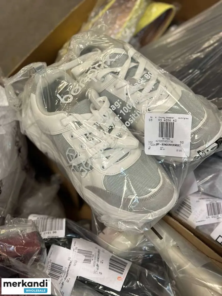 4 € por par en un conjunto de zapatos con una variedad de modelos y tamaños, paleta remanente, zapatos de mujer, zapatos de homb