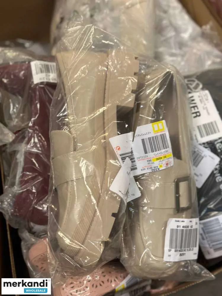 4 € por par en una mezcla de zapatos: variedad de modelos y tamaños, incluidos zapatos de mujer, zapatos de hombre, paleta en li