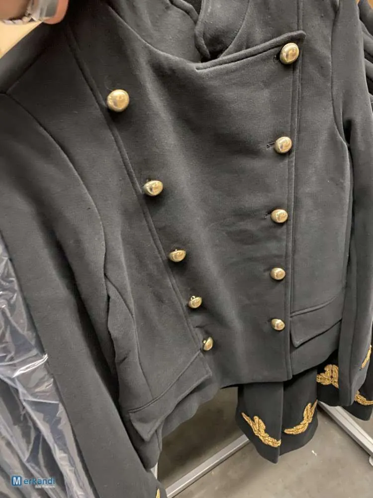 700 PINKO BLAZER OUTLET, VARIACIONES DE TAMAñO PARA ROPA DE MUJER  TODO NUEVO EN PLáSTICO