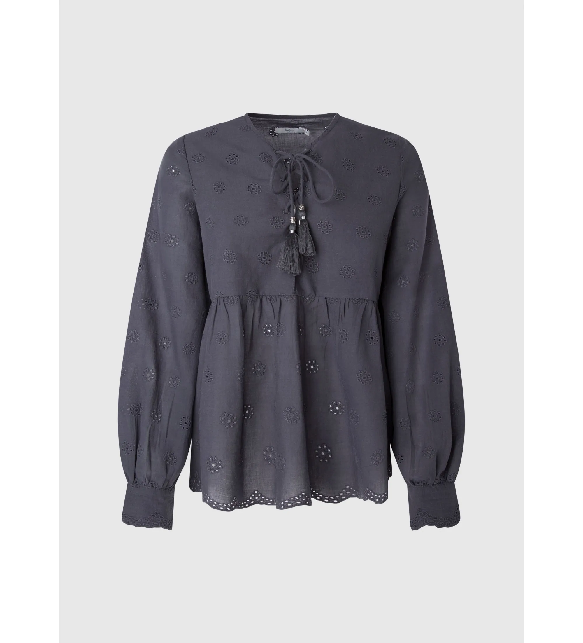 Blusa Con Detalles Calados gris