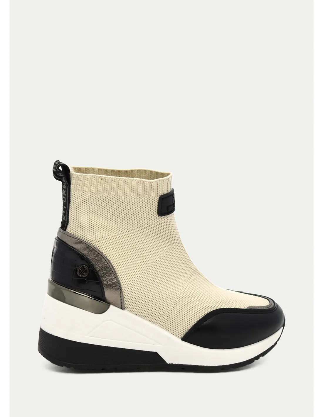 BOTAS Y BOTINES XTI 130050 BEIG 