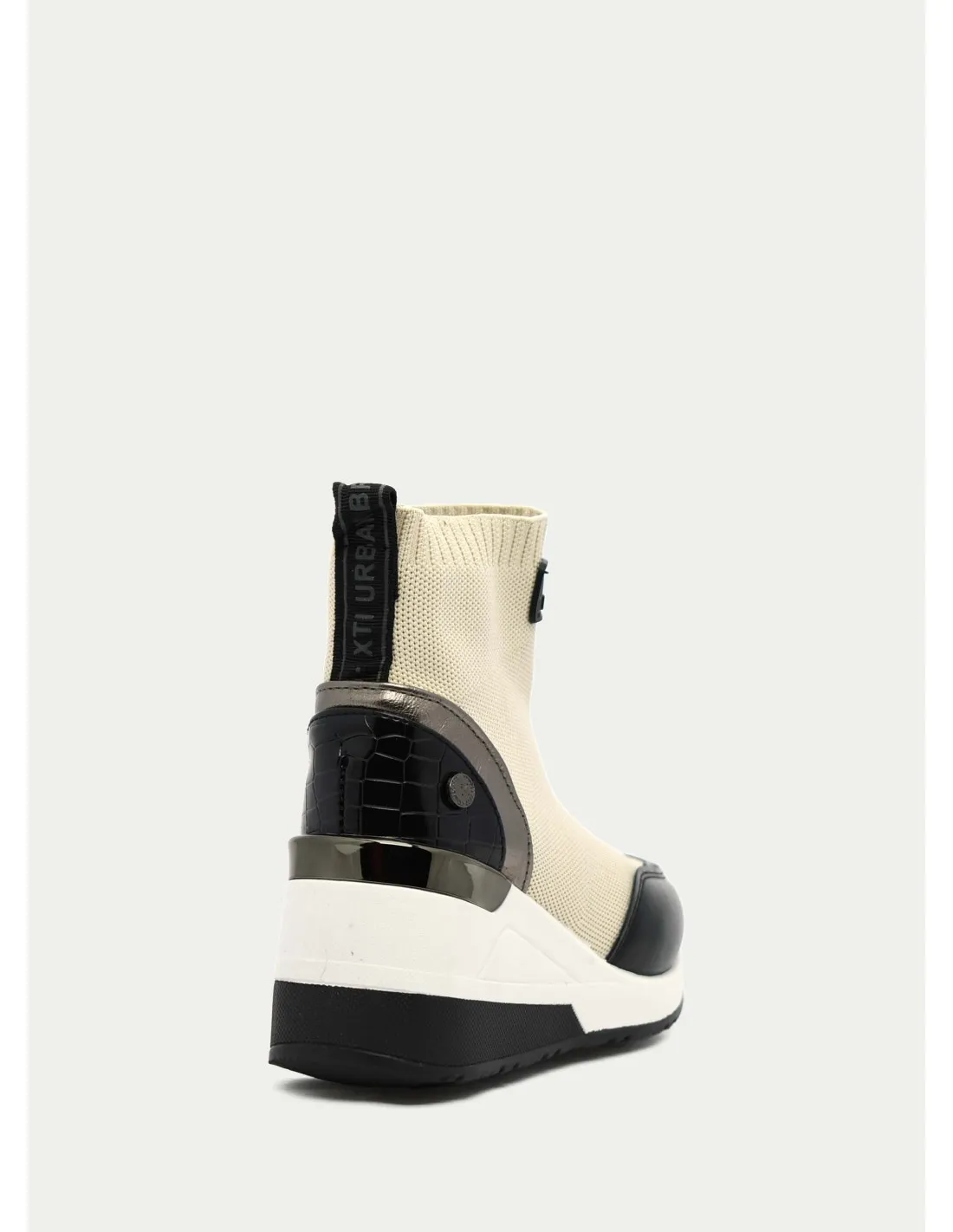 BOTAS Y BOTINES XTI 130050 BEIG 