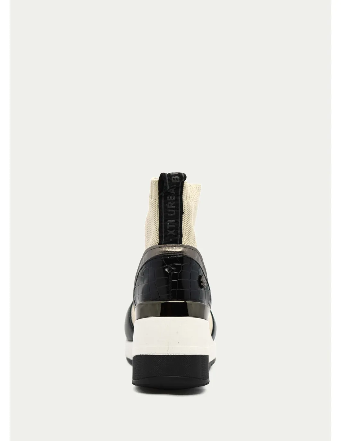 BOTAS Y BOTINES XTI 130050 BEIG 