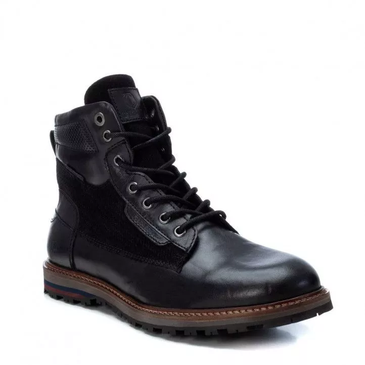 Botines Carmela 067519 negros con detalles en ante