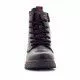 Botines Levi's negras con detalles en rojo
