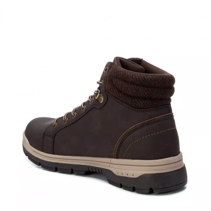 Botines Xti marrones con detalles crema