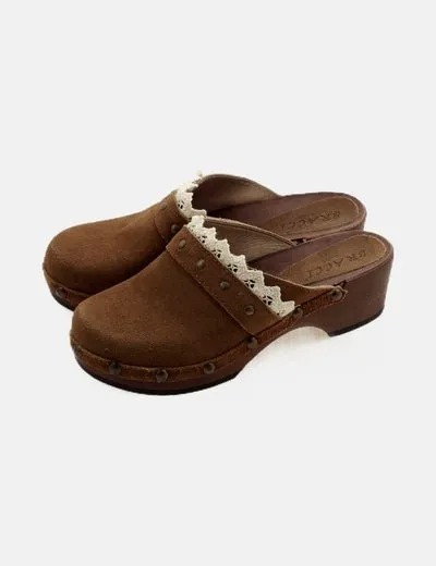 Bracci Zueco marrón tachuelas