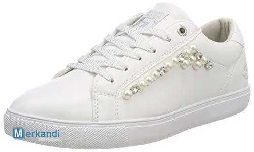 CALZADO MARCA DOCKERS  99 PIEZAS, NUEVO EN CAJA, ZAPATOS DE LOTE DE STOCK