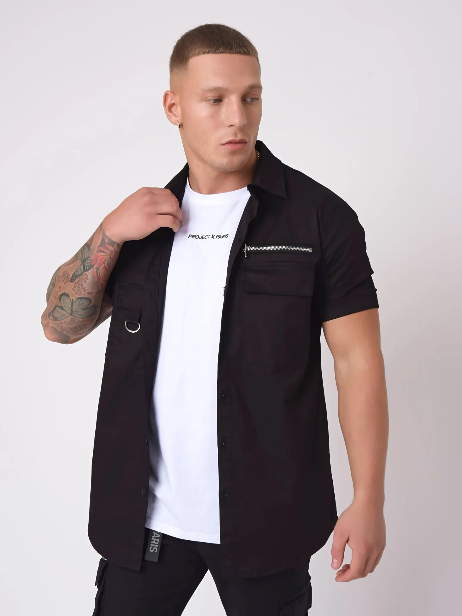 Camisa con detalles de bolsillo