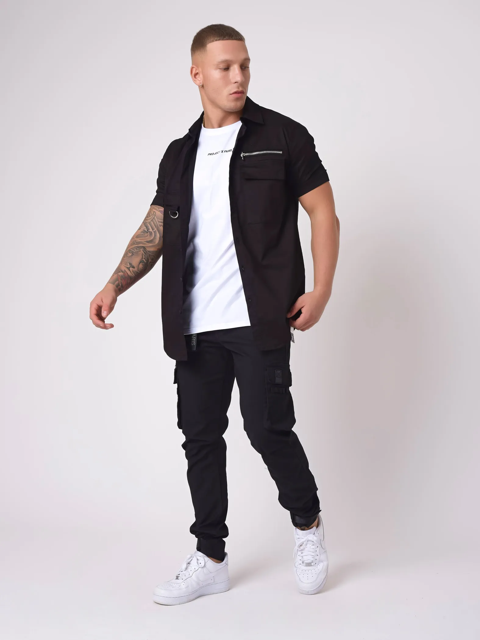 Camisa con detalles de bolsillo