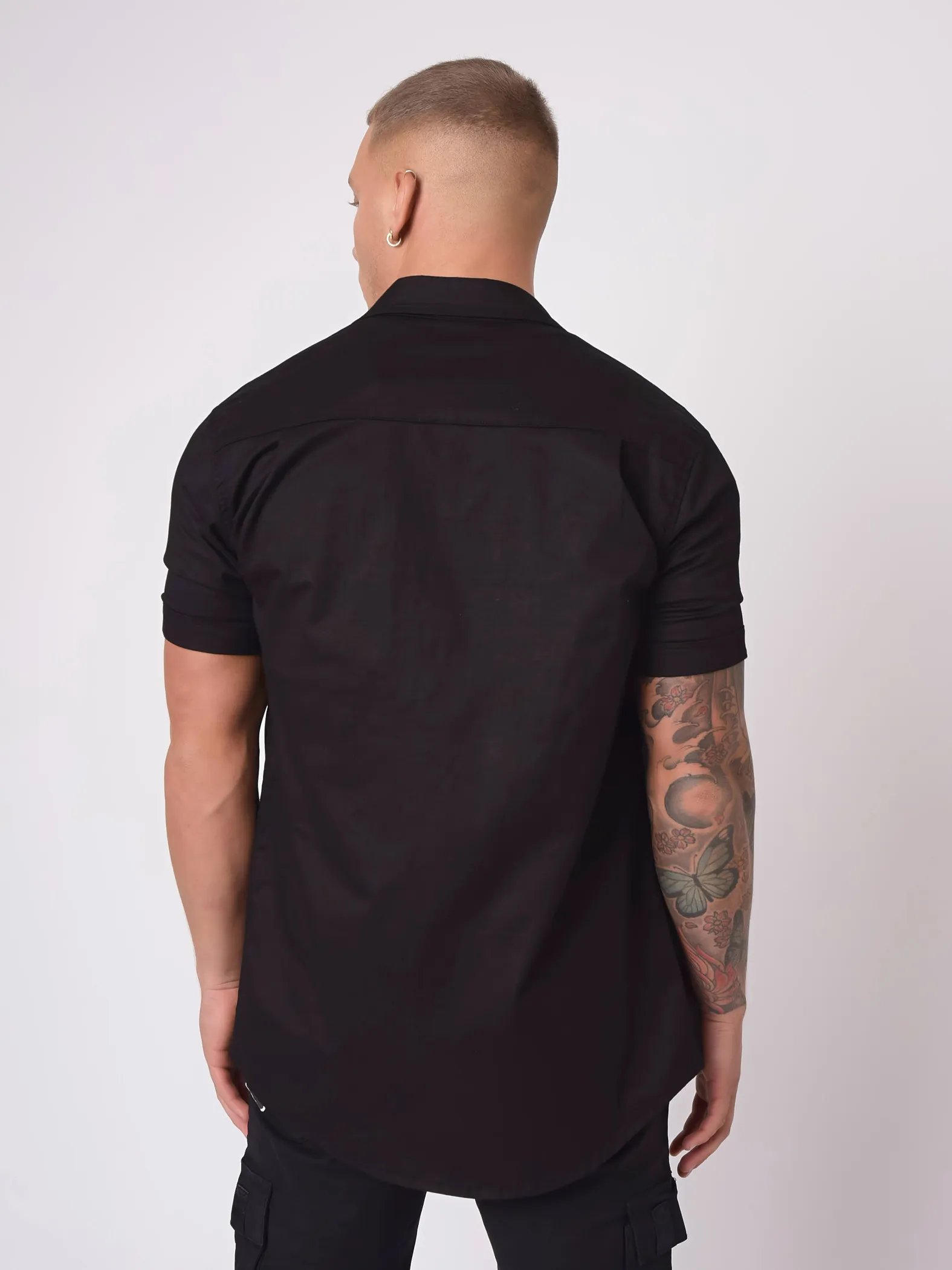 Camisa con detalles de bolsillo