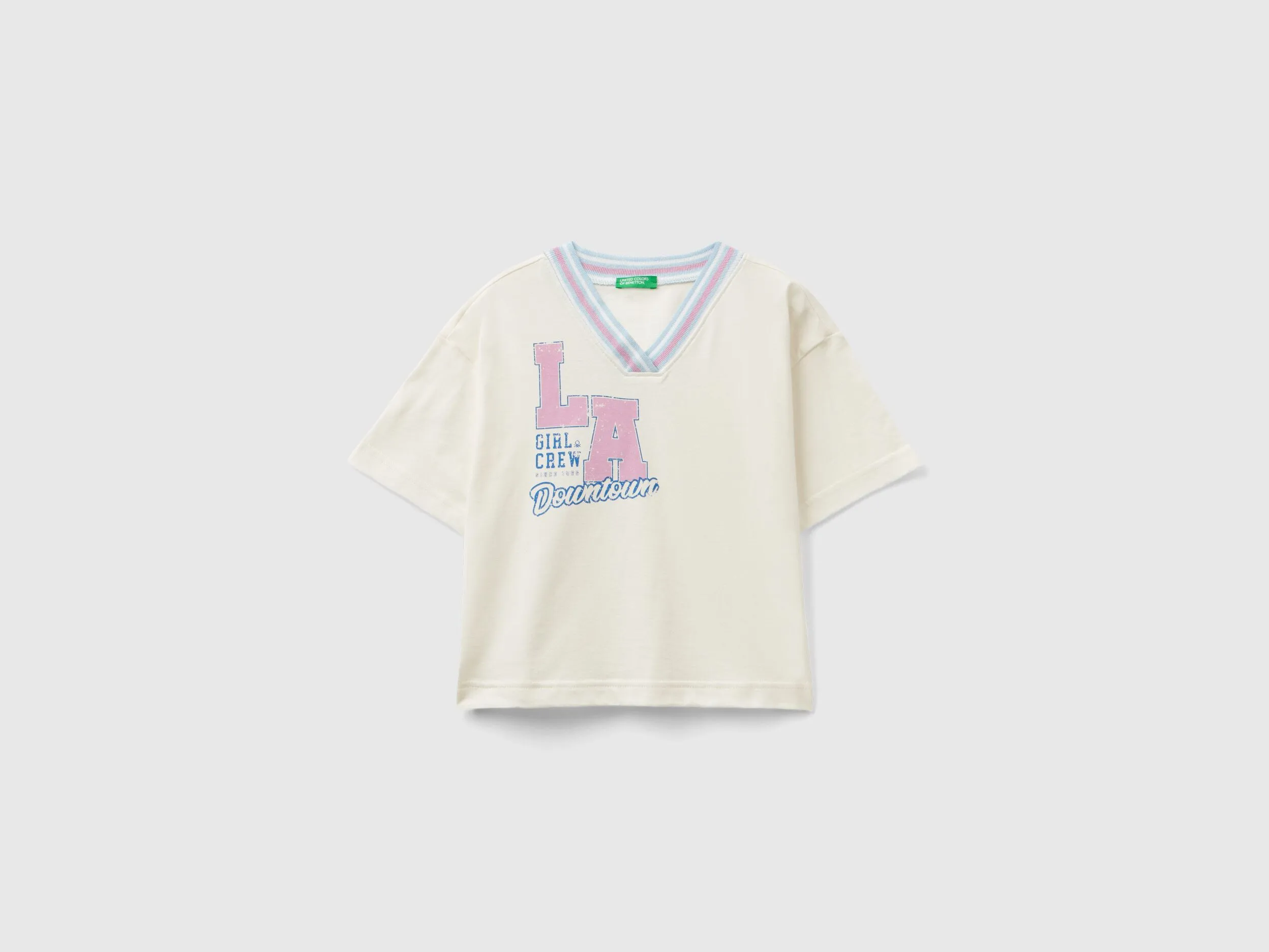 Camiseta boxy fit de estilo college