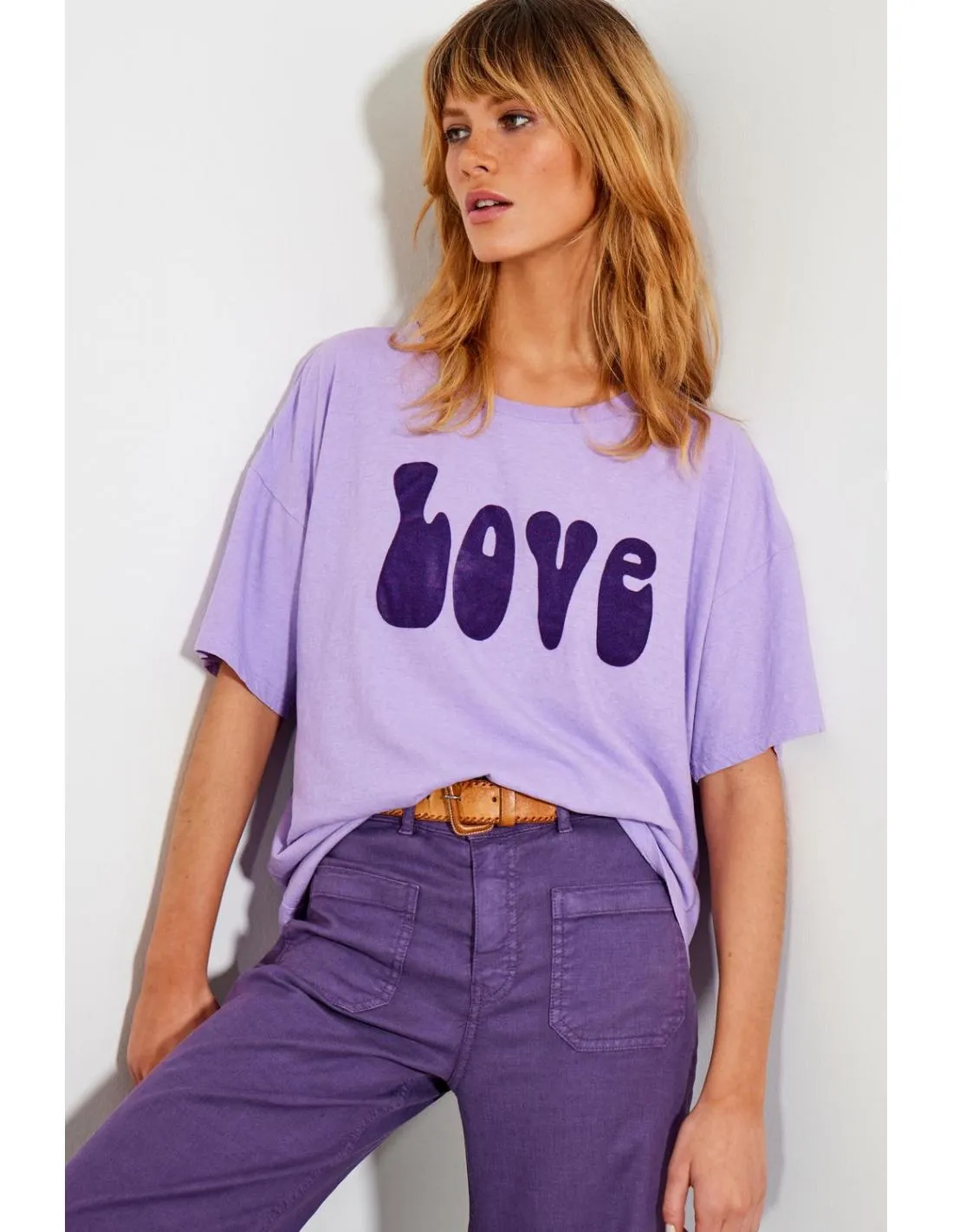 CAMISETA CON ESTAMPADO LOVE LILA FIVE PARIS
