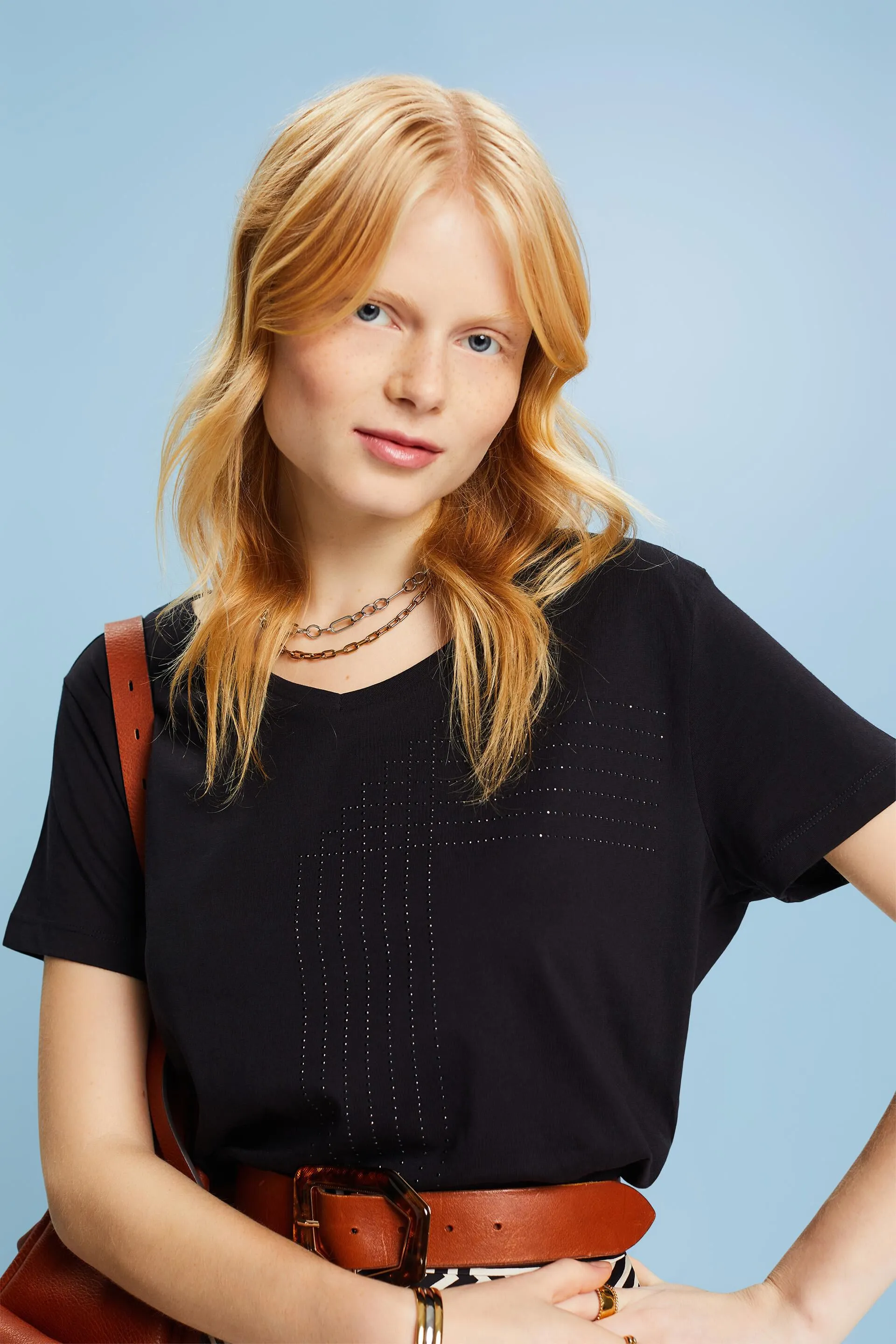 Camiseta de jersey con piedras brillantes