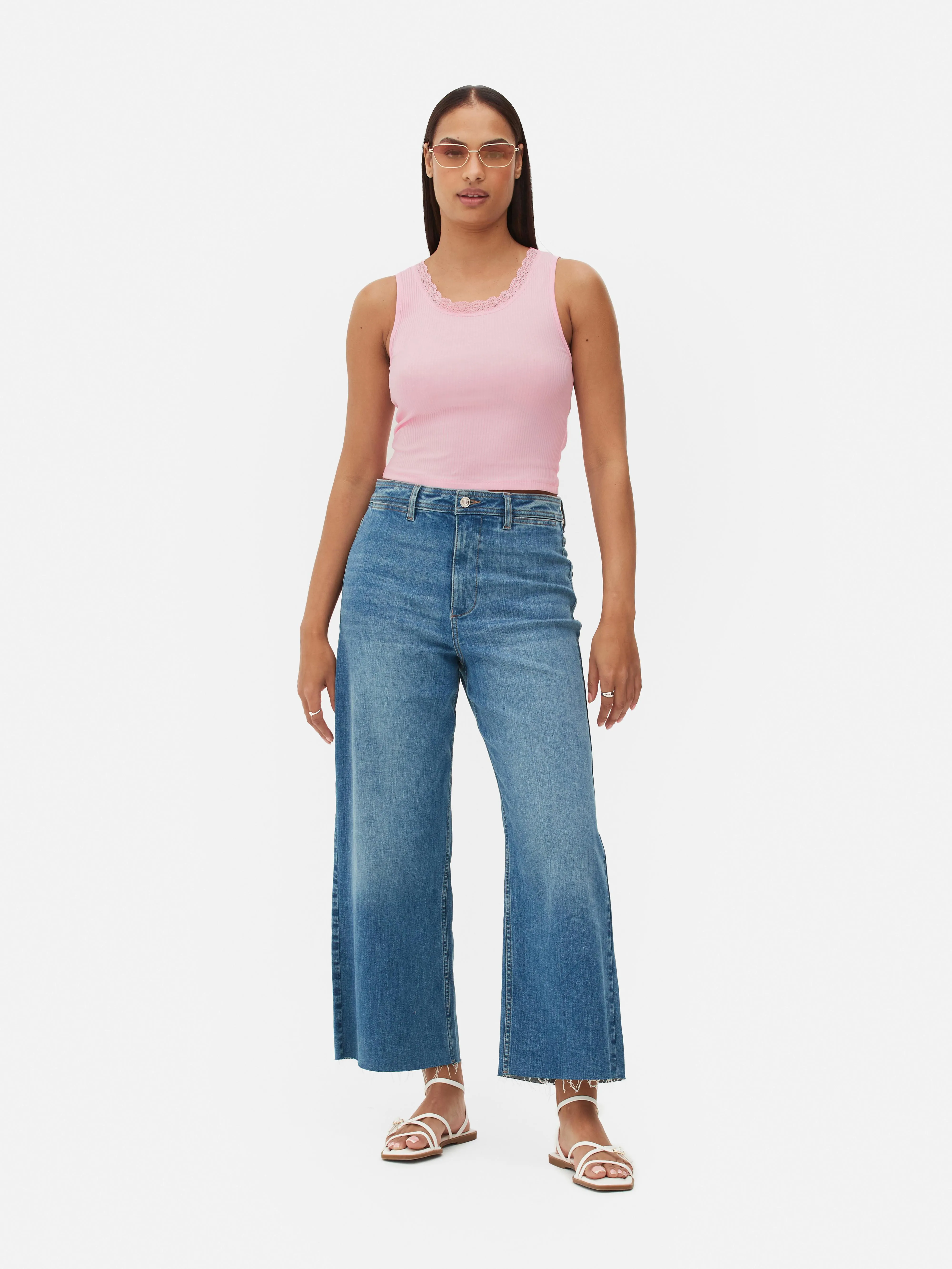 Camiseta sin mangas acanalada con ribetes de encaje