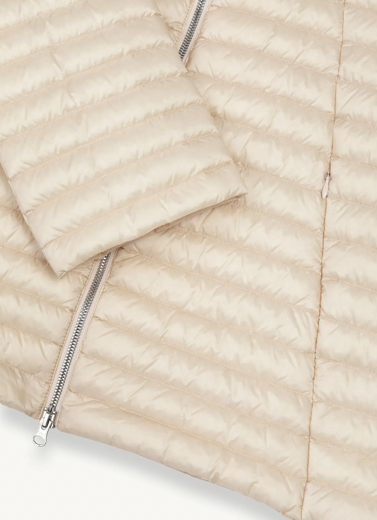 Capa acolchada con cuello mao