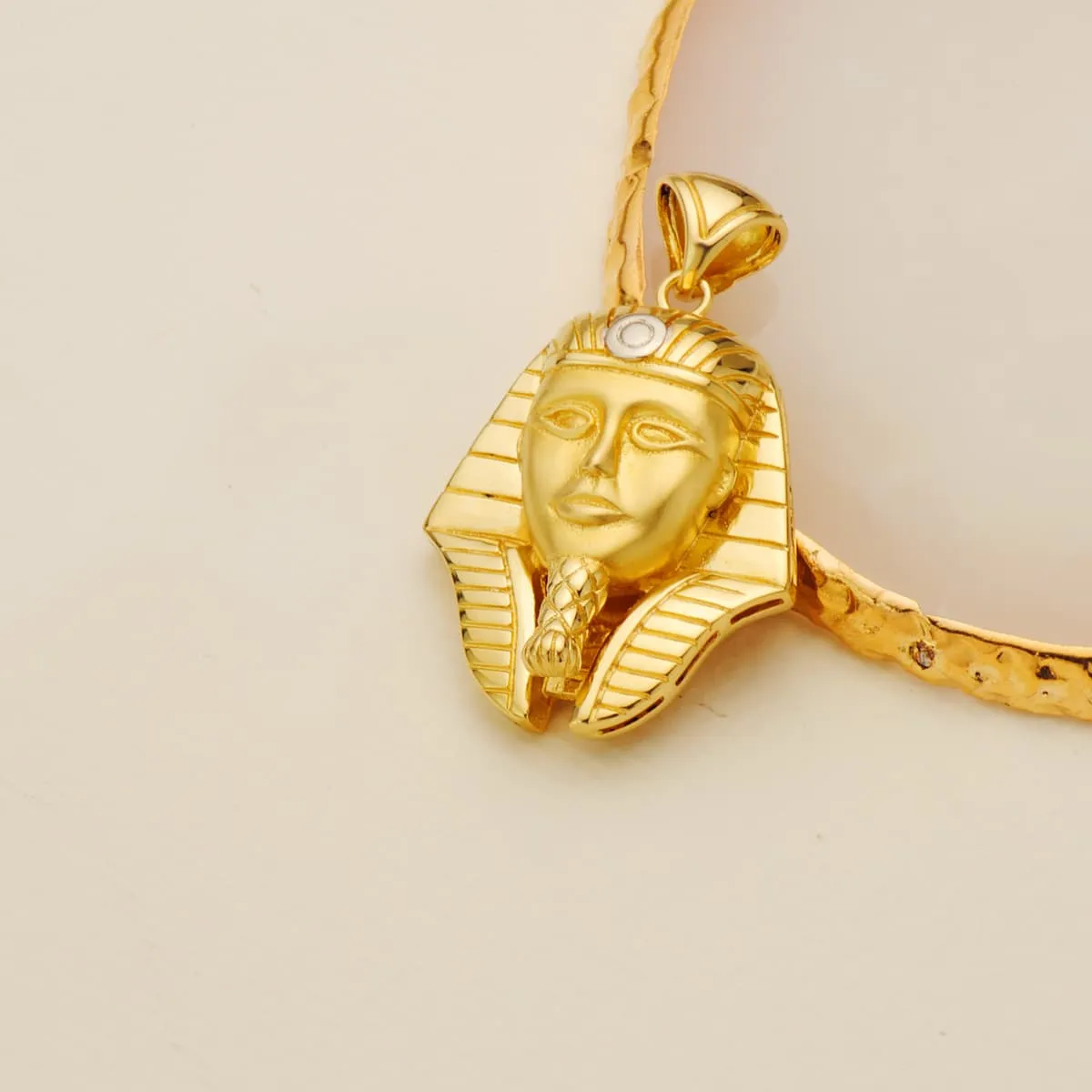 Colgante Oro Bicolor Tutankamón 32mm