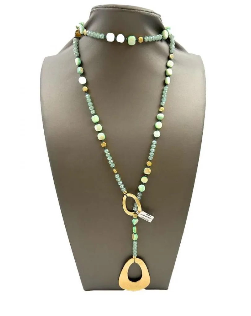 COLLARES LARGOS VERDE AGUA CON DETALLES EN DORADO MATE
