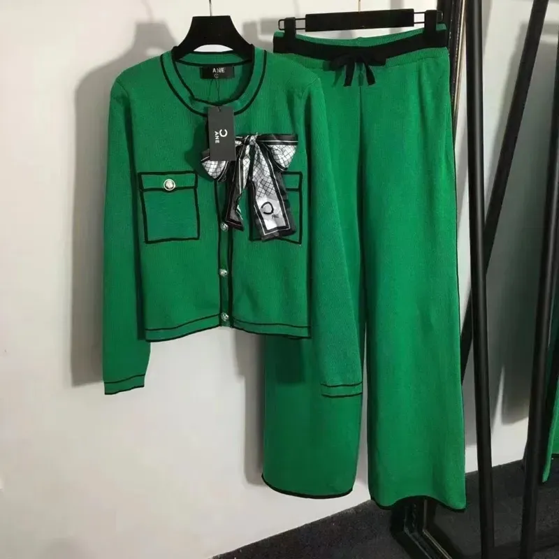 Conjuntos de ropa de diseñador para mujeres Pantalones de mantequilla de cárdigan casual de dos piezas SET DELEGANTE INTELECTO L