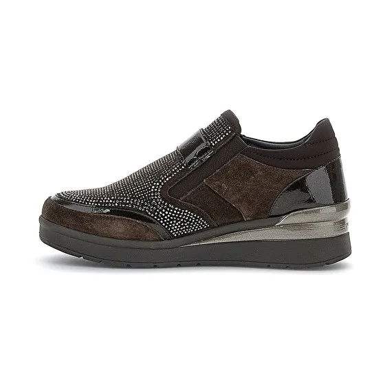 CREAM 48 VELOUR/S. PATENT