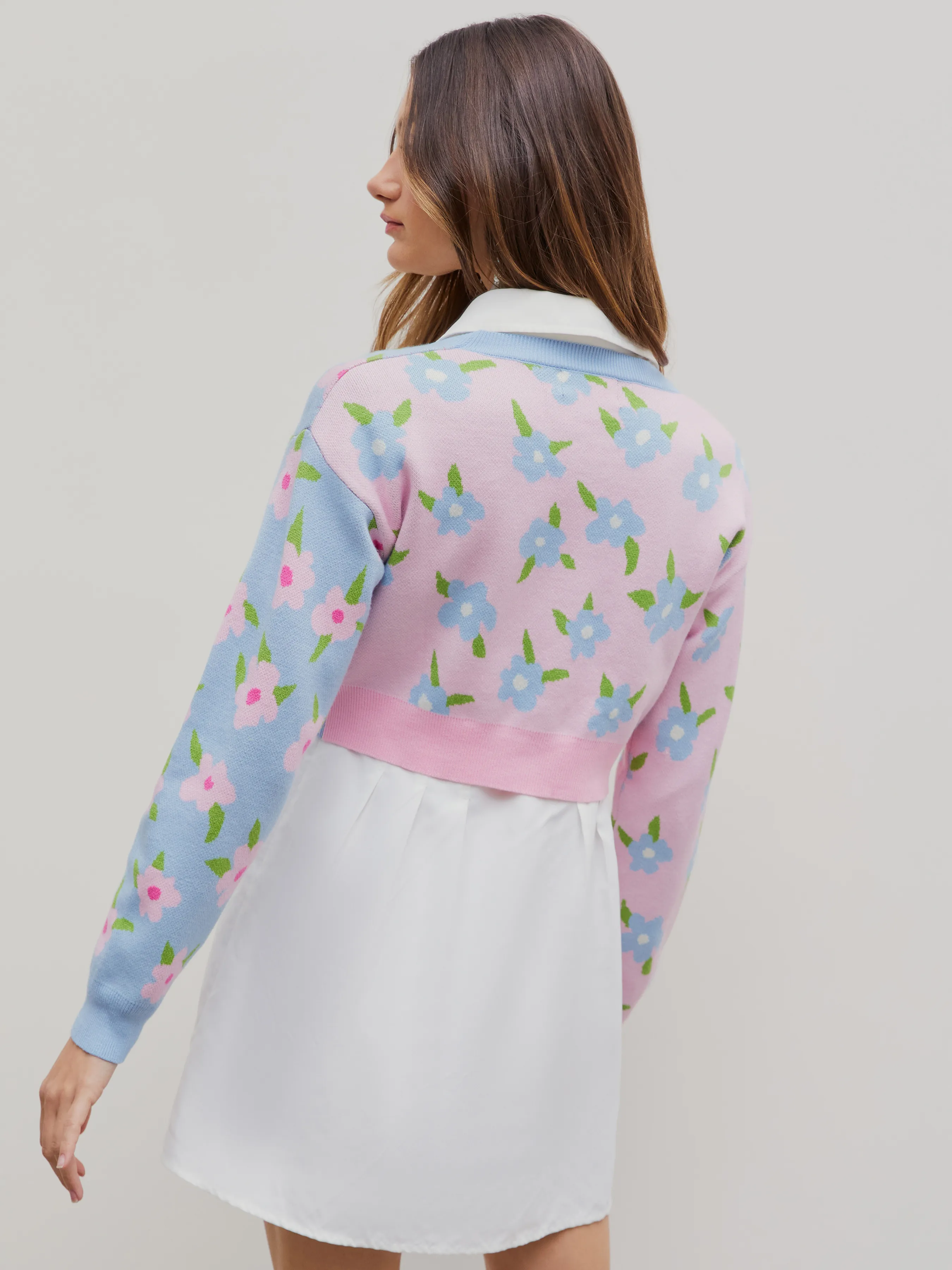  Cárdigan Corto de Dos Tonos con Botones, Floral y Perlas Falsas