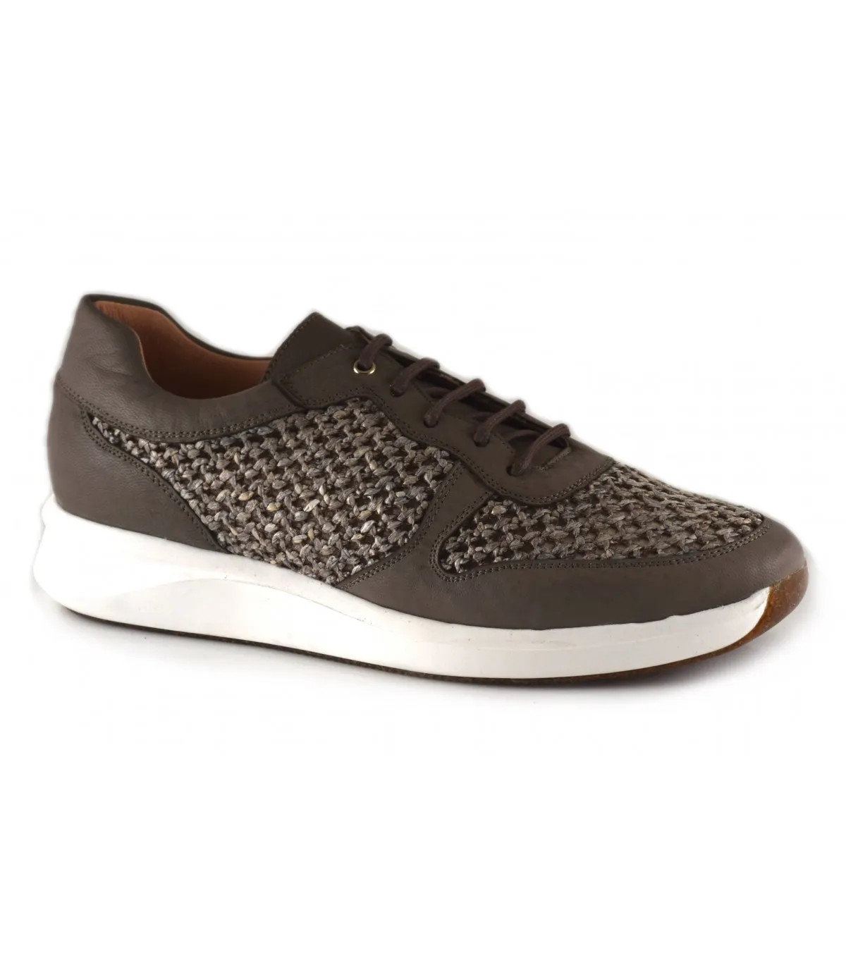 Deportivo para mujer en piel de color taupe