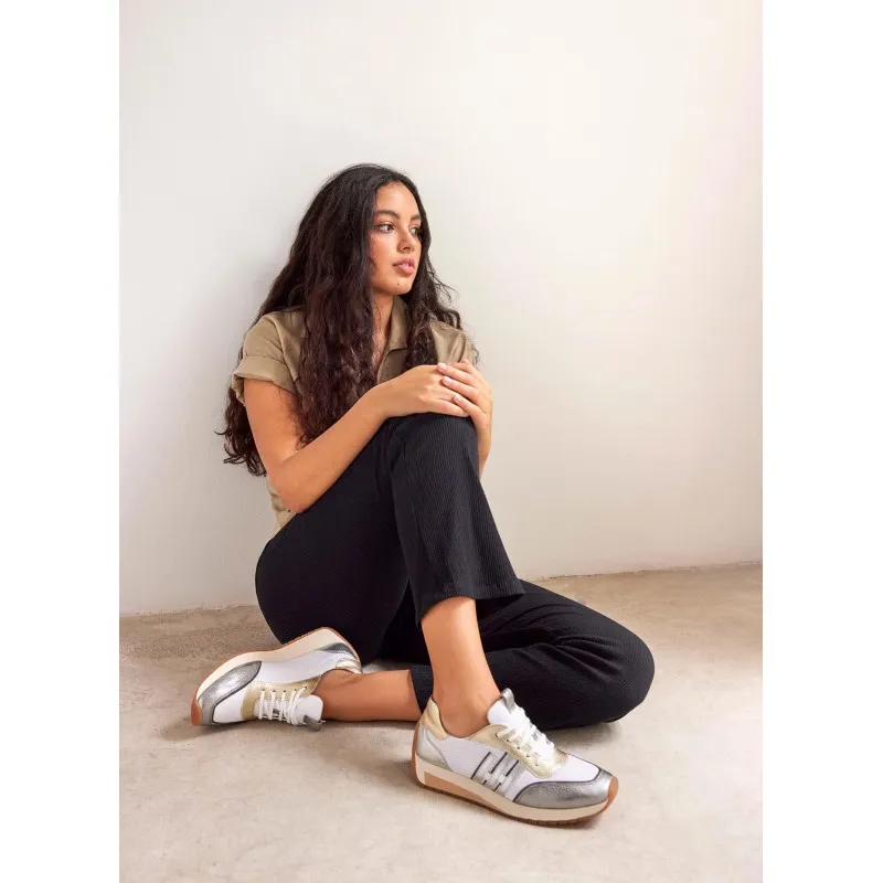 HISPANITAS Rafaella CHV221739 blanco metalizado Deportivo cordones mujer