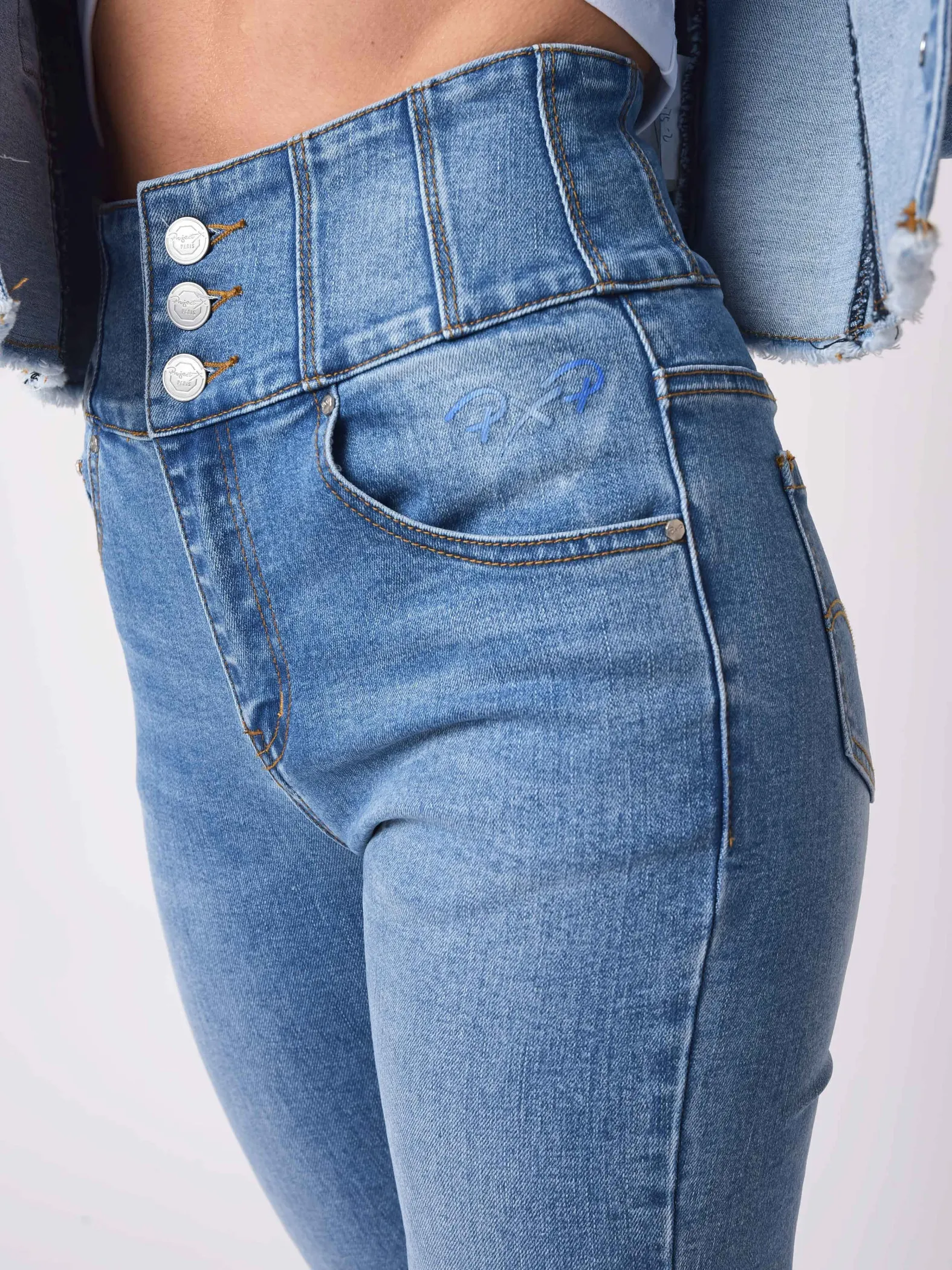 Jeans pitillo de cintura alta