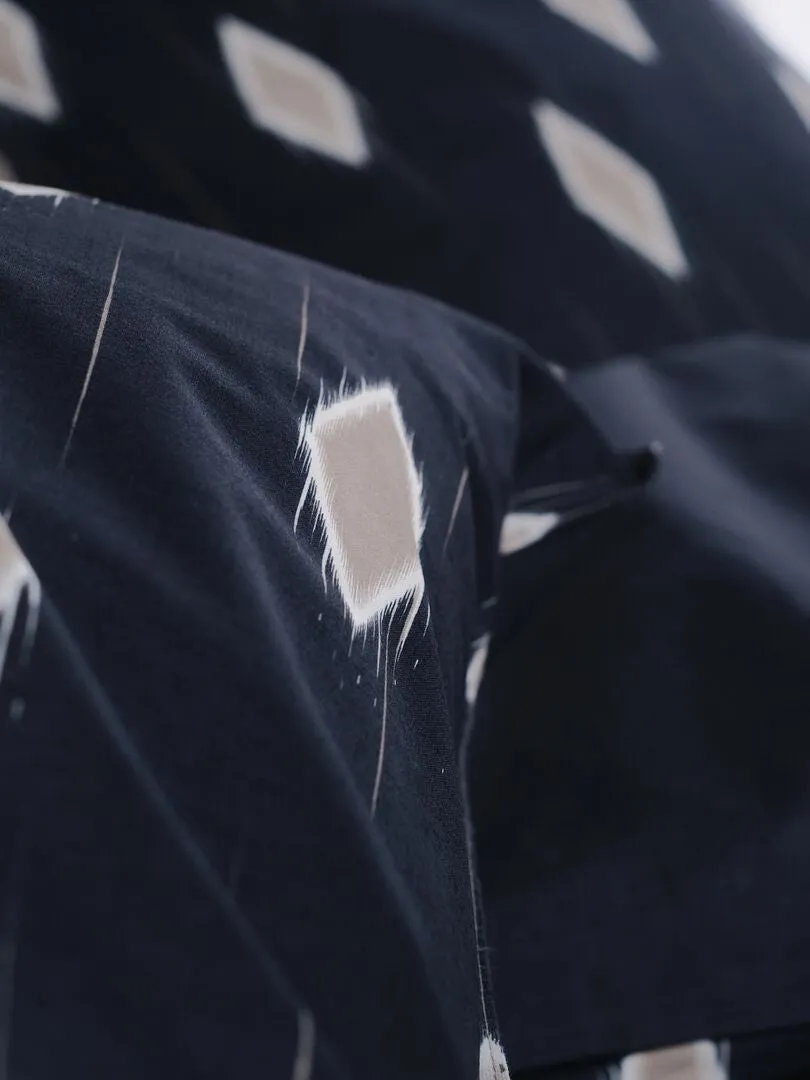 JUEGO DE CAMA 'IKAT'   DOBLE  ESTAMPADO NEGRO