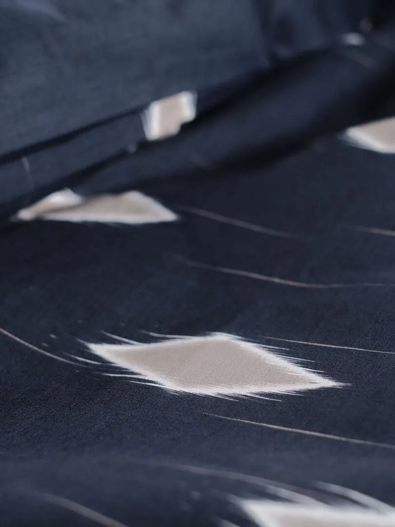 JUEGO DE CAMA 'IKAT'   DOBLE  ESTAMPADO NEGRO