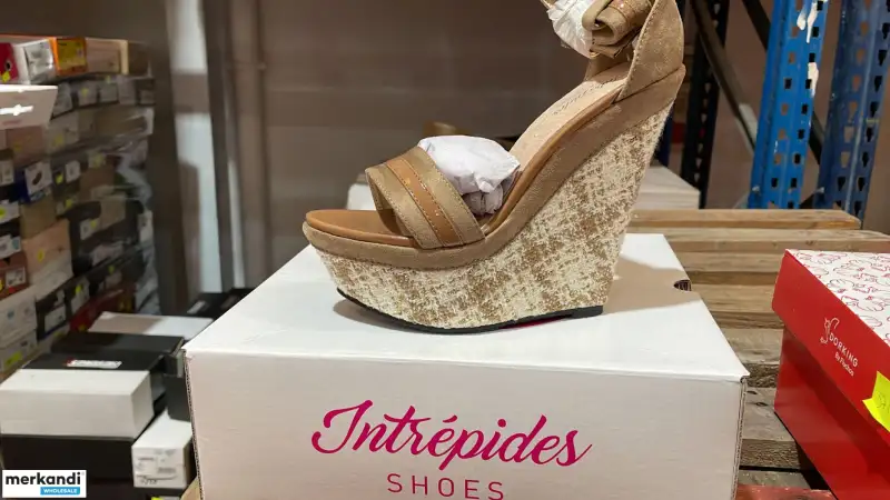 lote de calzado mix multimarca. hombre mujer niño. de calidad