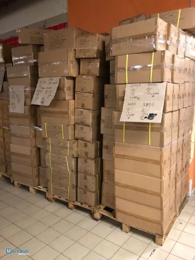 Marca de zapatos para niños mezcla al por mayor.
