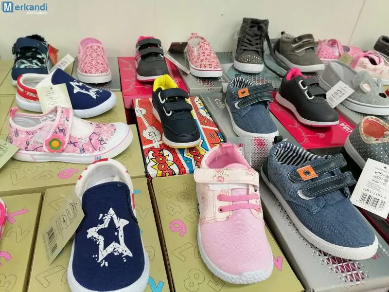 Mezcla de zapatos para niños al por mayor