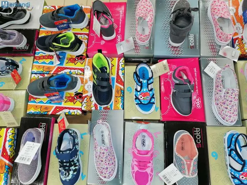 Mezcla de zapatos para niños al por mayor
