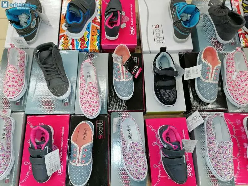 Mezcla de zapatos para niños al por mayor