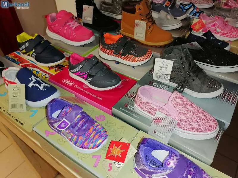 Mezcla de zapatos para niños al por mayor