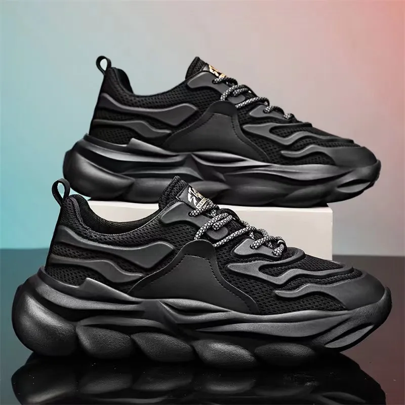 Nuevos zapatos deportivos de malla para hombre Spring Breatable zapatos de papá livianos Soled Soled Casual Zapatos de moda y ve