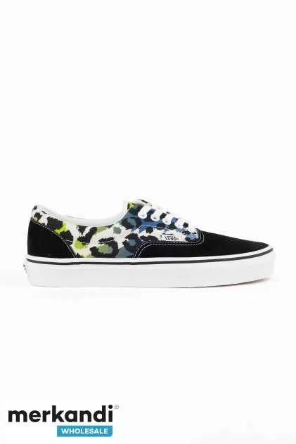 OFERTA DE LOTE DE CALZADO MARCA VANS EN TRES MODELOS DIFERENTES