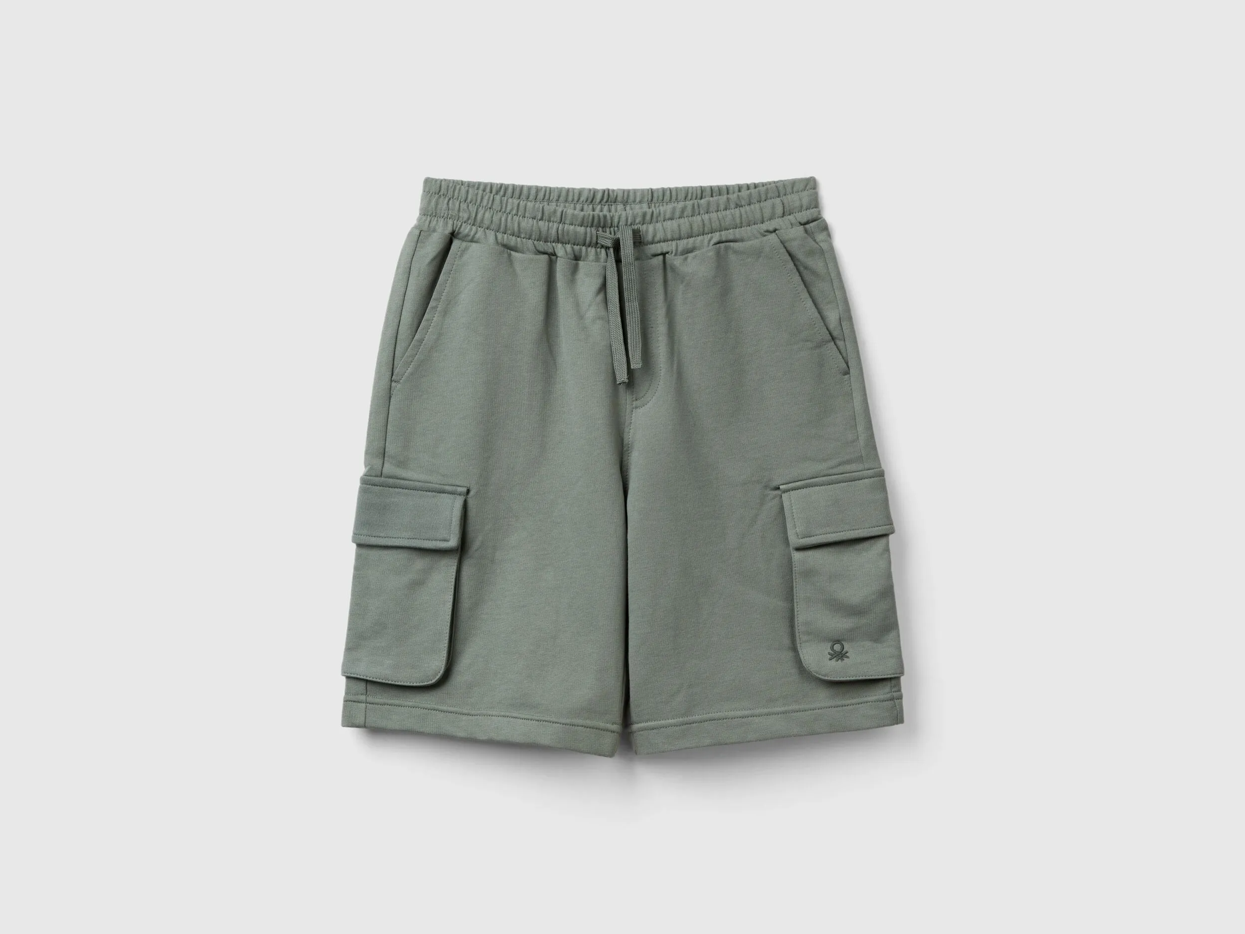 Pantalón corto cargo de felpa ligera