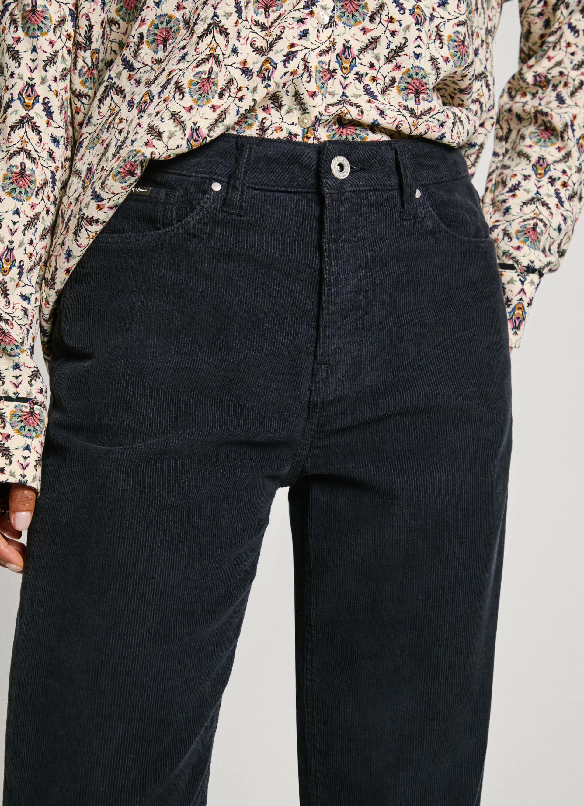 pantalón 5 bolsillos fit flare