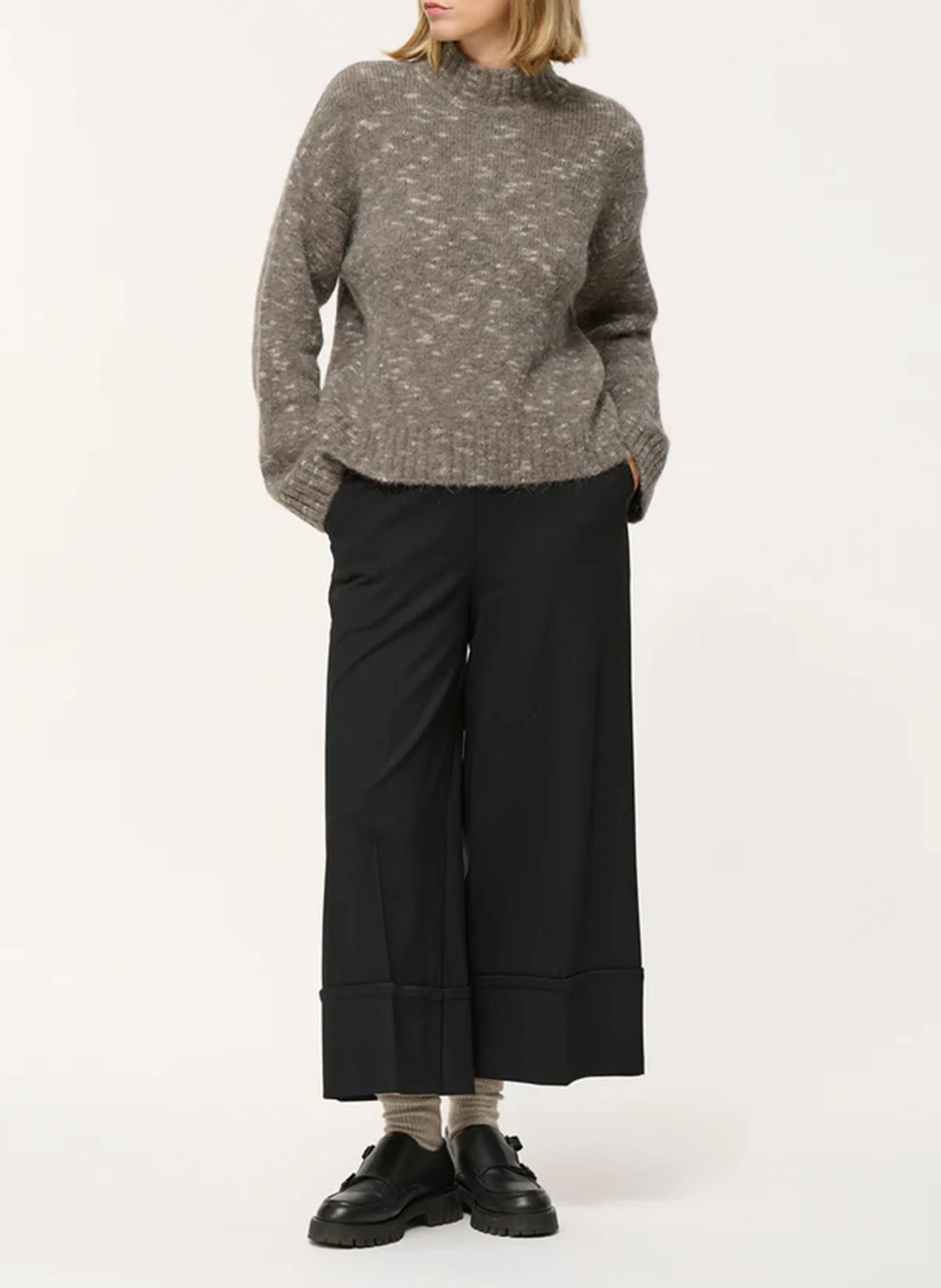 Pantalón ancho en negro