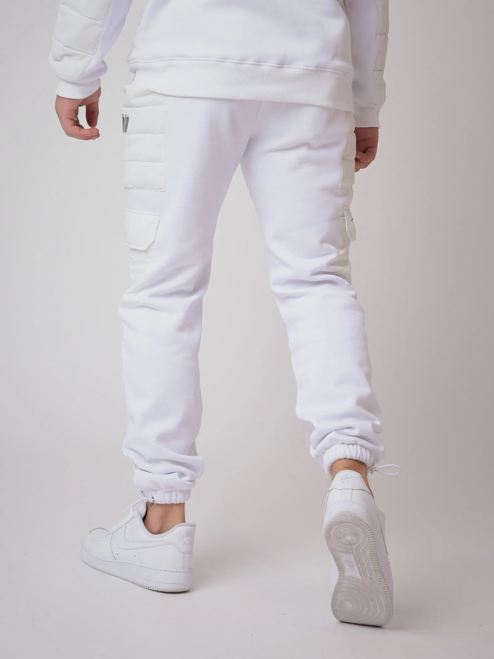 Pantalón de chándal con detalles acolchados