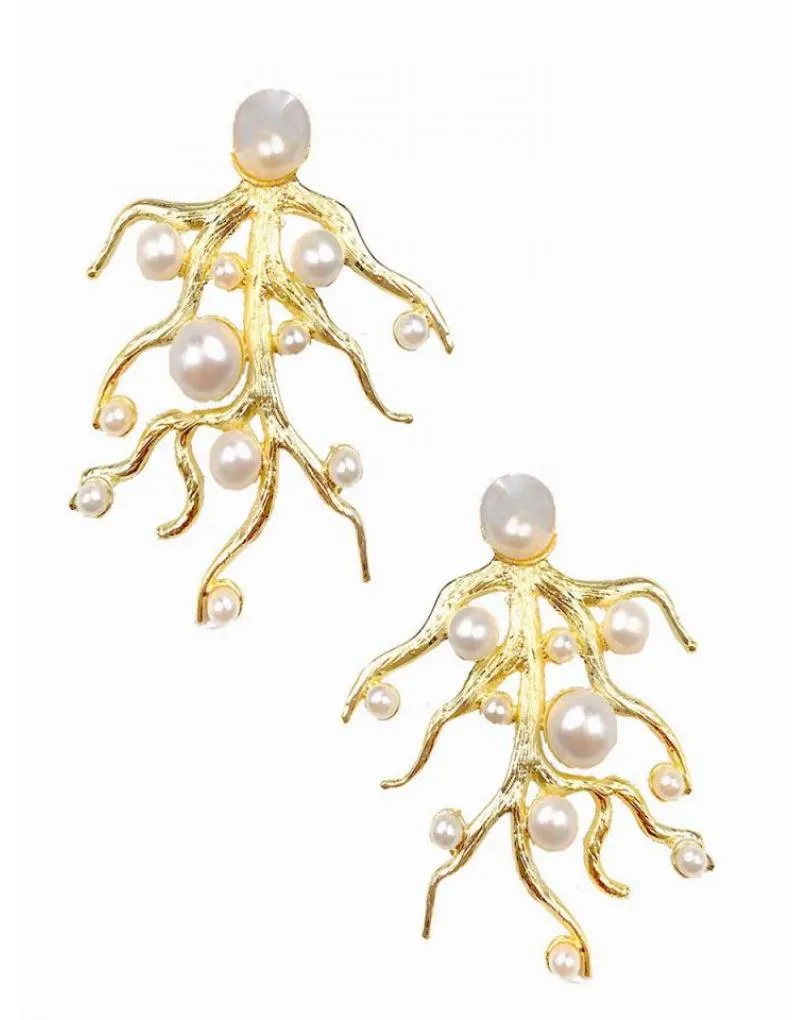 PENDIENTES DE MUJER DORADOS CON DISEÑO DE PERLAS PARA BODAS