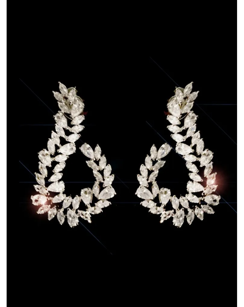 PENDIENTES NOVIA PARA BODAS CON CIRCONITAS DISEÑO ESPIGADO