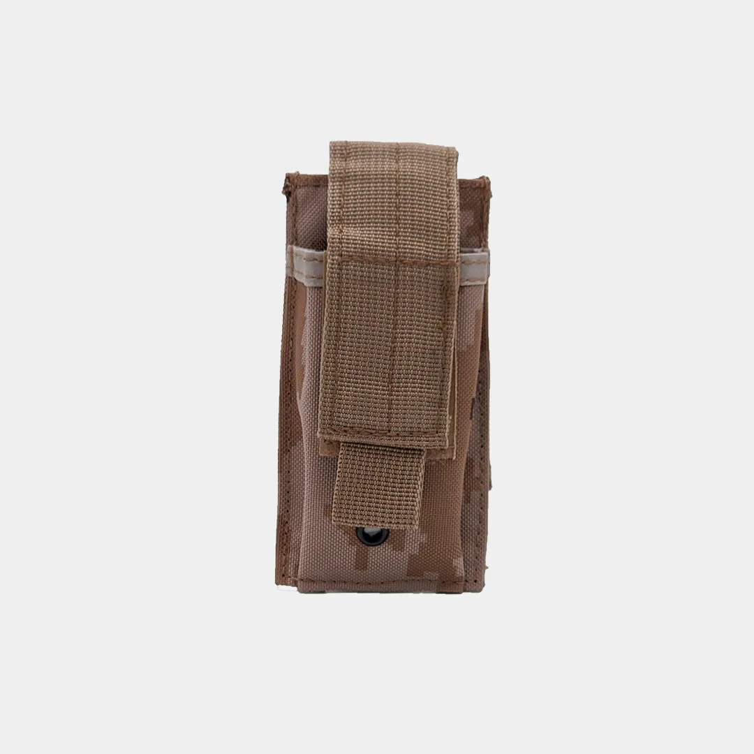 Portacargador de pistola árido pixelado