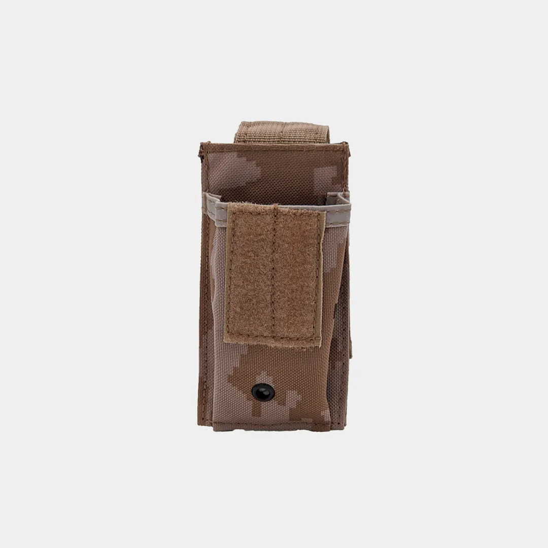 Portacargador de pistola árido pixelado