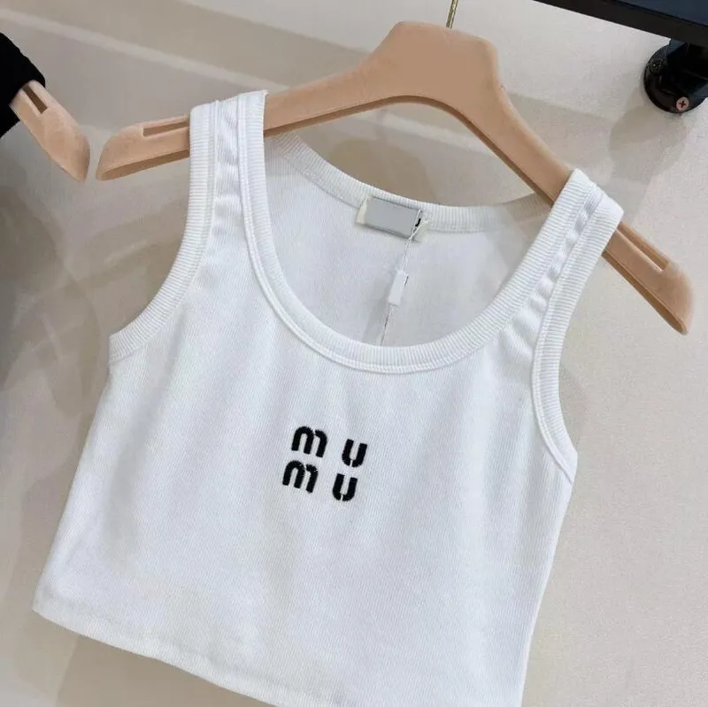 Ropa de diseñador para mujeres chalecos knits de cultivo tops camiseta para mujer algodón puro alfabeto estirado bordado bordado