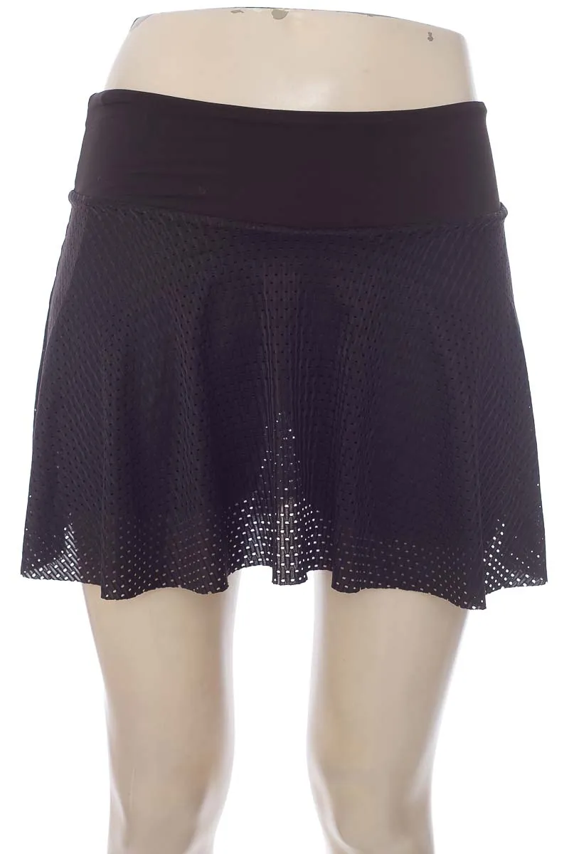 ROPA DEPORTIVA / SALIDA DE BAñO COLOR NEGRO  BELIFE